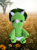 Baby Triceratops Amigurumi – Handgehäkeltes Kuscheltier